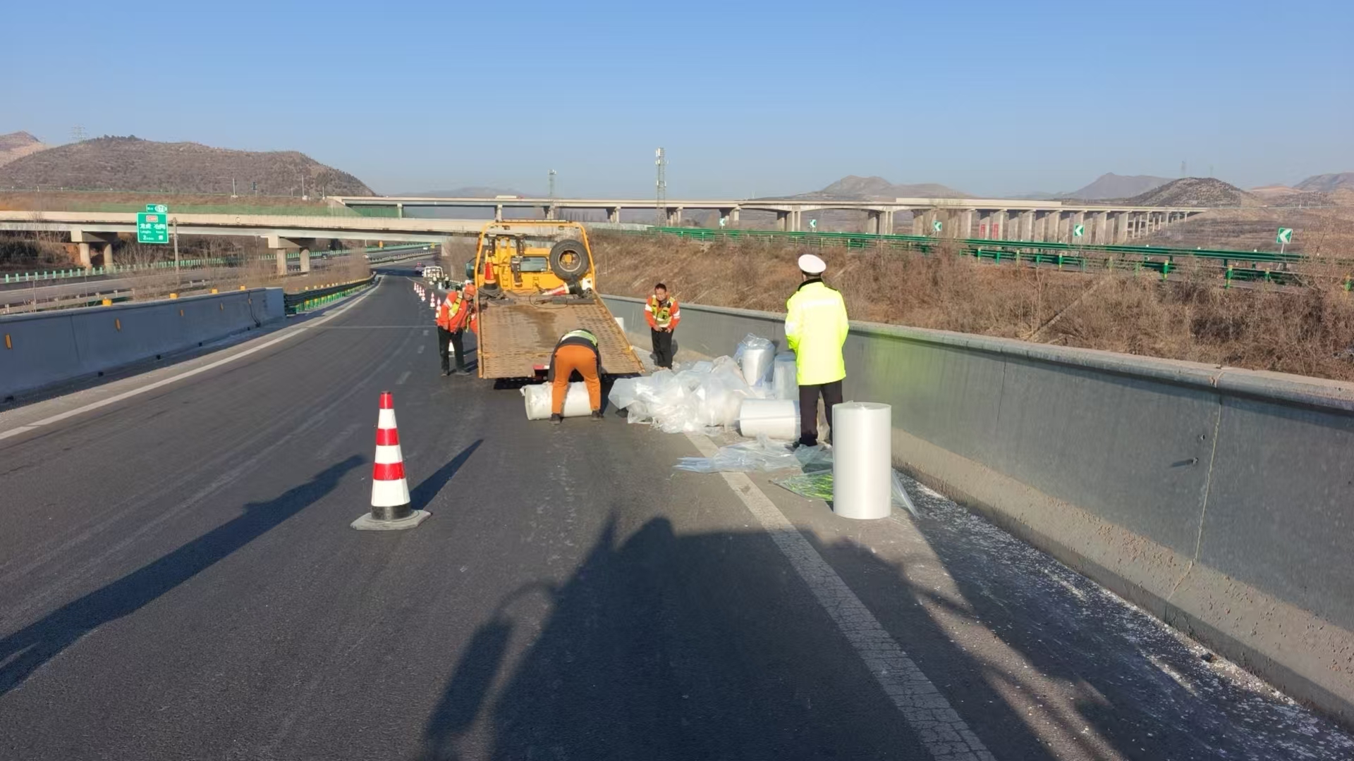 329582ee9d7e4d36804591f21e20ad39.jpg 329582ee9d7e4d36804591f21e20ad39.jpg